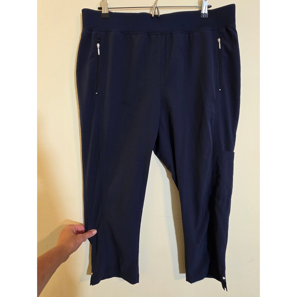 Chicos Zenergy Neema Navy Blue Cropped Cargo Pants Womens Size 2 Large Elastic